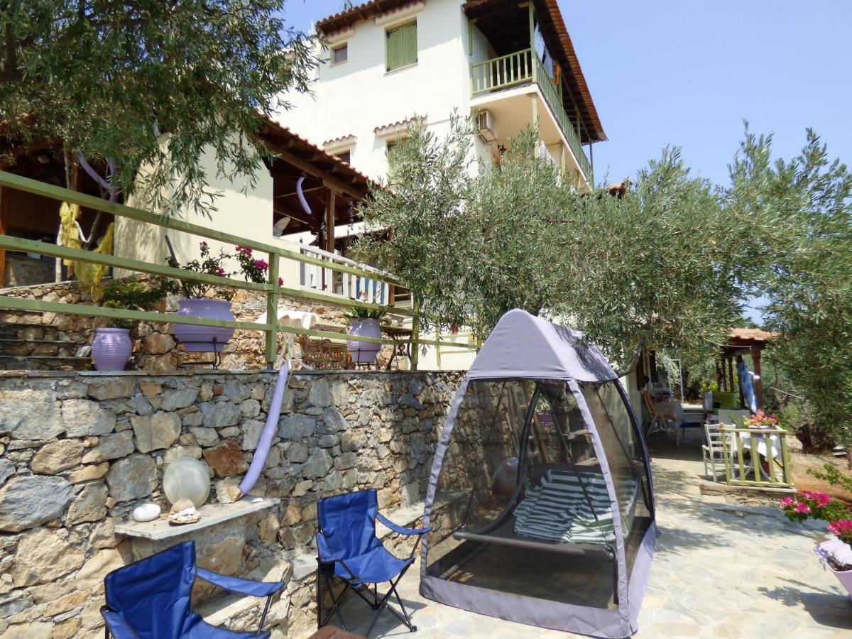Odyssia Near The Seaside Agios Petros (Alonissos)
