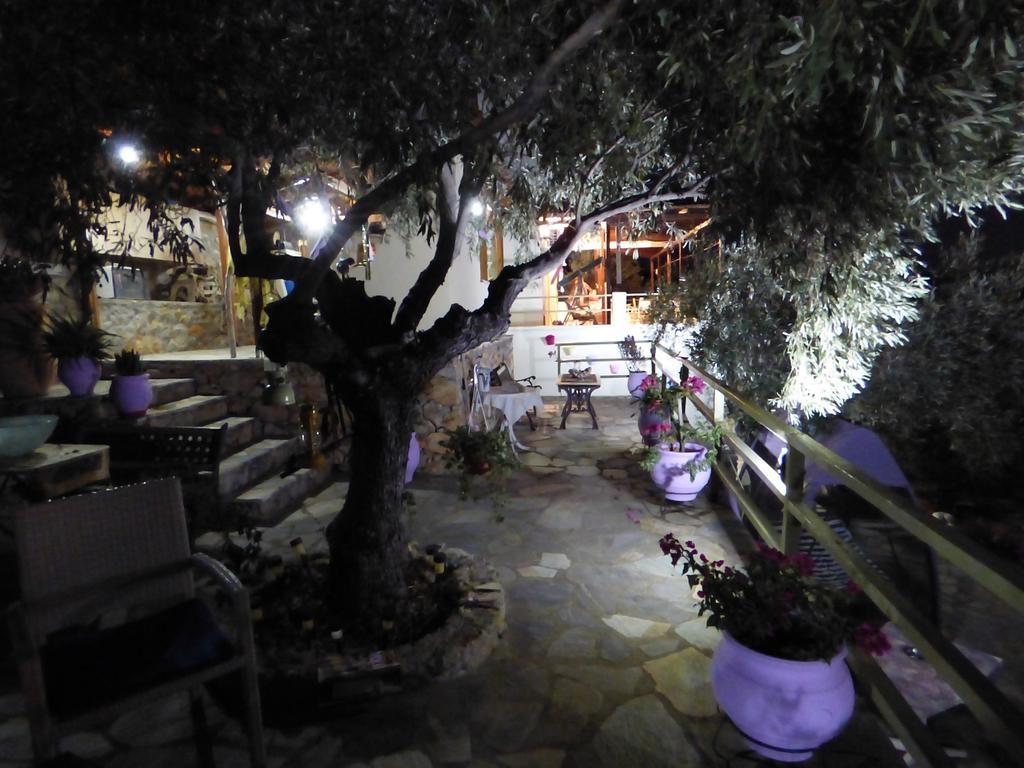 Odyssia Near The Seaside Agios Petros (Alonissos)