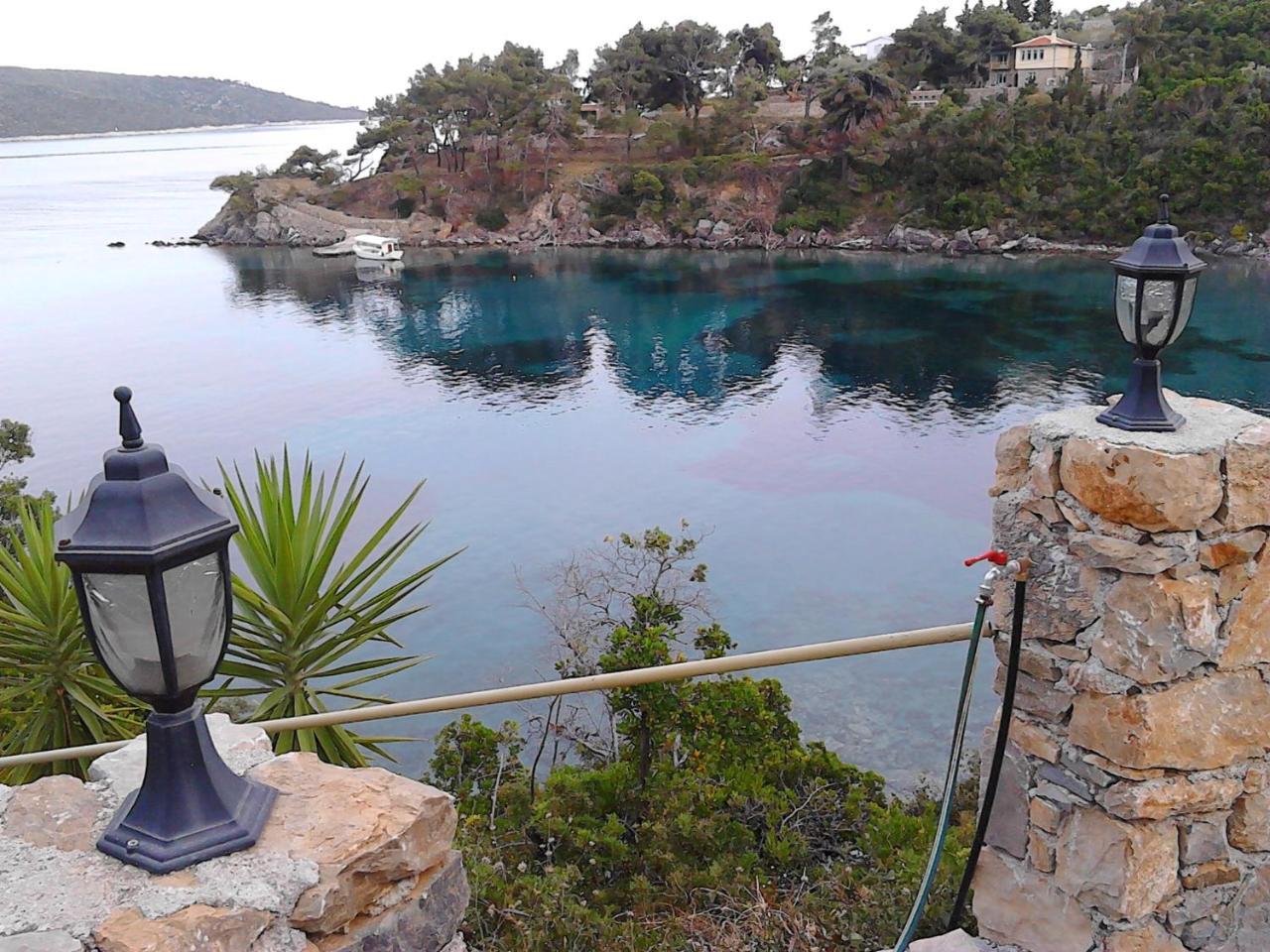Odyssia Near The Seaside Agios Petros (Alonissos)